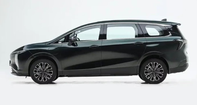 中大型SUV，权益价9.99万起就入手！搭载华为乾崑智驾ADS 5 SE