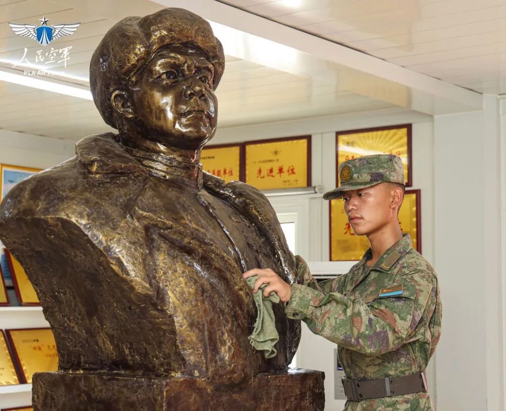 “我是梨花树下,黄继光家族的第18个兵”